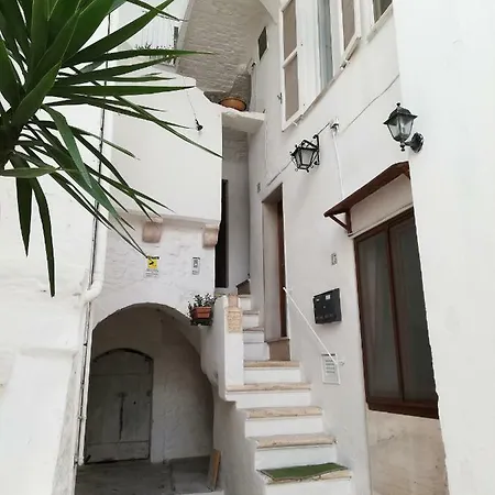 Rovi Cisternino