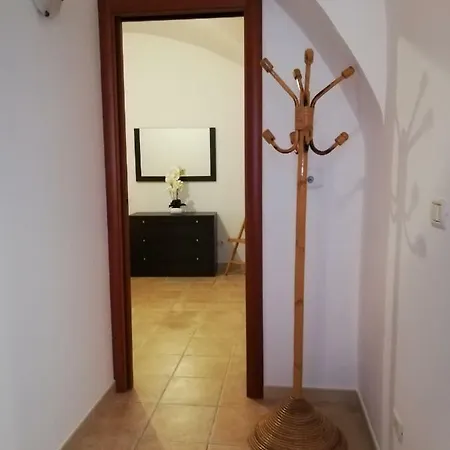 Rovi Cisternino